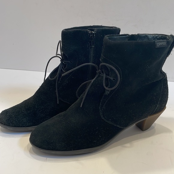 Camper Shoes - CAMPER Suede Ankle Boots size 39